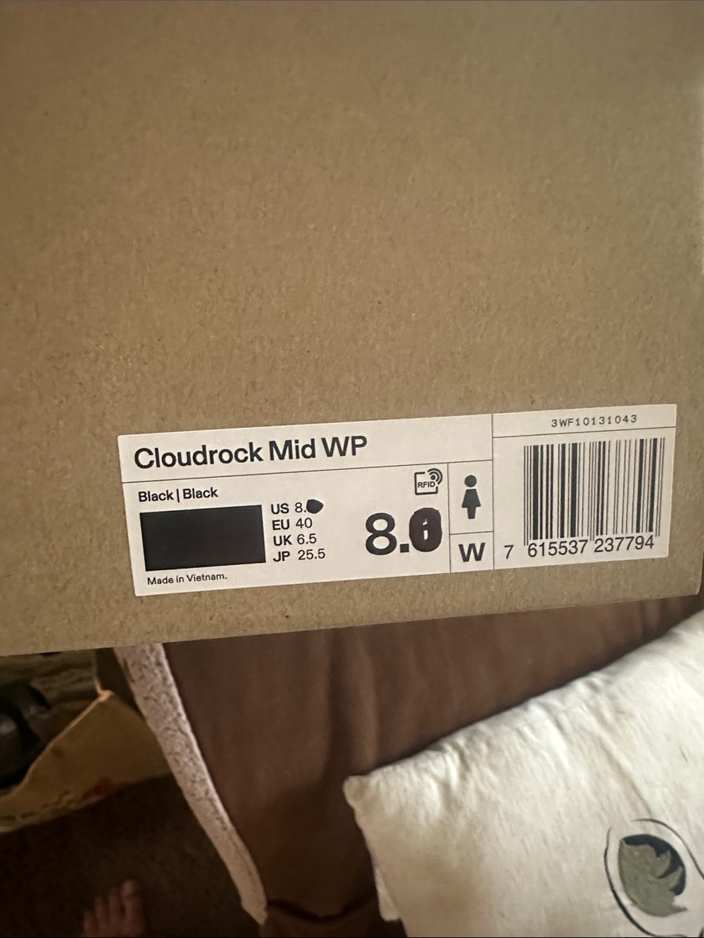 CLOUDROCK Black Mid-Top Waterproof Trail Boots - Picture 9 of 9